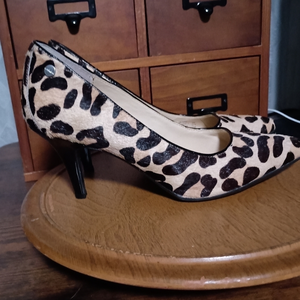 Calvin Klein Leopard Print Women's Pumps_6